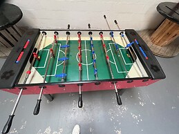 Acdc Glamping, Campervan , Caravan and Tent Resort