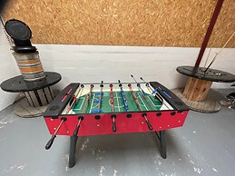 Acdc Glamping, Campervan , Caravan and Tent Resort