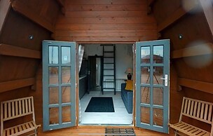 Acdc Glamping, Campervan , Caravan and Tent Resort