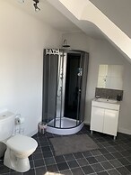 No 6 Bed & Breakfast