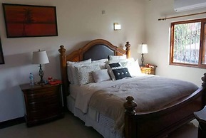 Mahoe Panoramic Haven