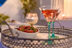 Rodanthi Hospitality