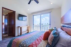 Casa de la Risa by Skyrun