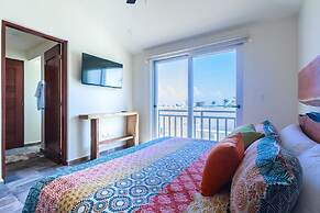 Casa de la Risa by Skyrun