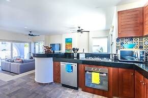 Casa de la Risa by Skyrun