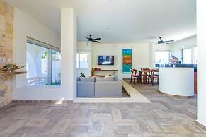 Casa de la Risa by Skyrun