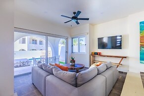 Casa de la Risa by Skyrun