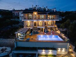 Villa Mons & Mare
