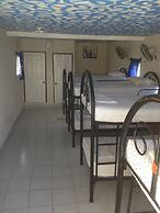 Hostal Brisas y Olas - Hostel