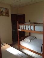Hostal Brisas y Olas - Hostel