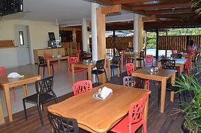 Seatiki Resort Fiji On the Coast