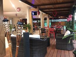 Seatiki Resort Fiji On the Coast