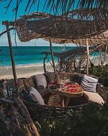 Kanan Tulum Hotel & Spa Adults Only Playground