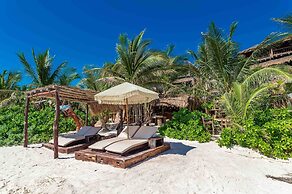 Kanan Tulum Hotel & Spa Adults Only Playground