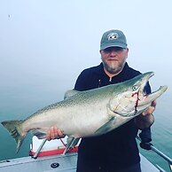 The Fraser River's Edge B&B Lodge