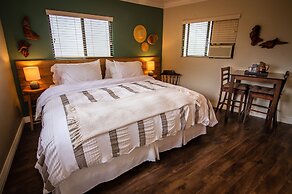 The Fraser River's Edge B&B Lodge