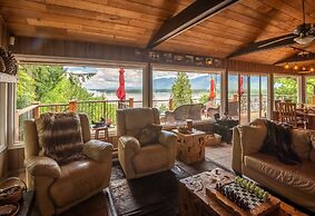The Fraser River's Edge B&B Lodge