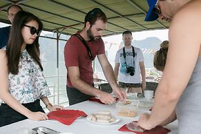 Halong Fantasea Cruise