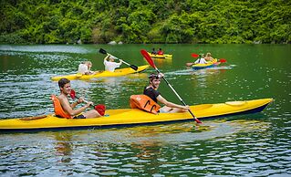 Halong Fantasea Cruise