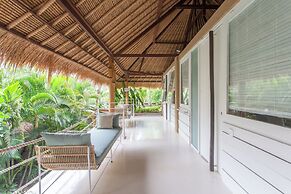 The Green Room Seminyak - Hostel