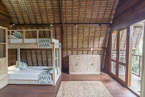 The Green Room Seminyak - Hostel