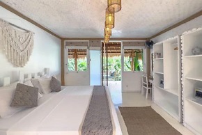 The Green Room Seminyak - Hostel