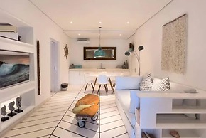 The Green Room Seminyak - Hostel