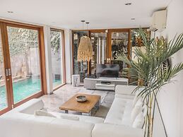 AB Villa & Apartments