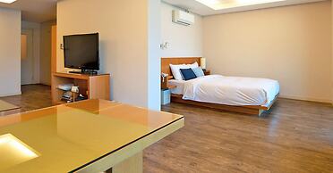 Tongyeong Geobukseon Hotel