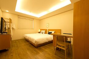 Tongyeong Geobukseon Hotel