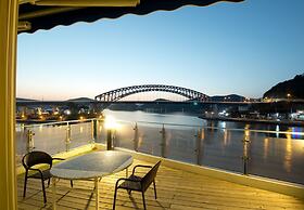 Tongyeong Geobukseon Hotel