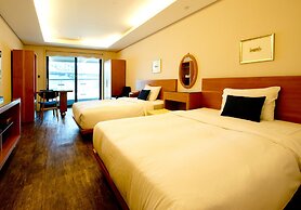 Tongyeong Geobukseon Hotel