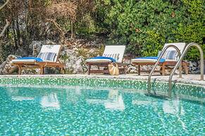 Villa Elpida