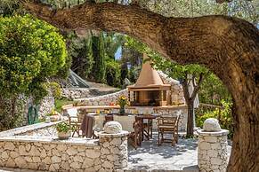 Villa Elpida
