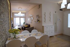 The North Tower Apartment