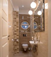 The North Tower Apartment