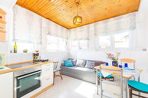 Beautiful Rustical Apartment in Rovinj