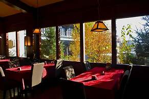 Songtsam Lodge Shangri-La