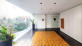 Exclusive 3BDR Near Rothschild TL40