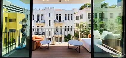 Exclusive 3BDR Near Rothschild TL40