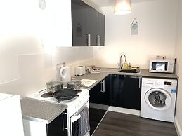 Grand Central Budget Modern Apartments