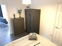 Grand Central Budget Modern Apartments