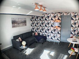 Grand Central Budget Modern Apartments