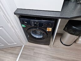 Birtley's Amethyst, 3 Bedroom Apt ,sleeps 6 Guest