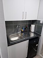 Birtley's Amethyst, 3 Bedroom Apt ,sleeps 6 Guest