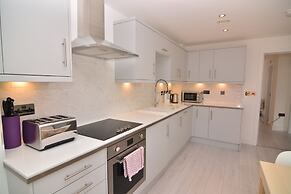 MACARENA WHARF Apartments