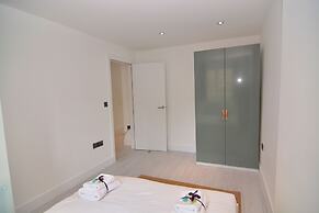 MACARENA WHARF Apartments