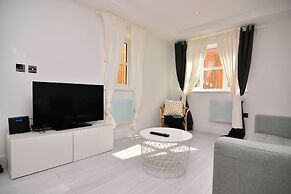 MACARENA WHARF Apartments