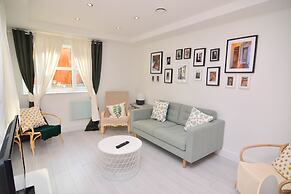 MACARENA WHARF Apartments