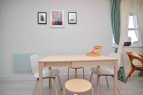 MACARENA WHARF Apartments